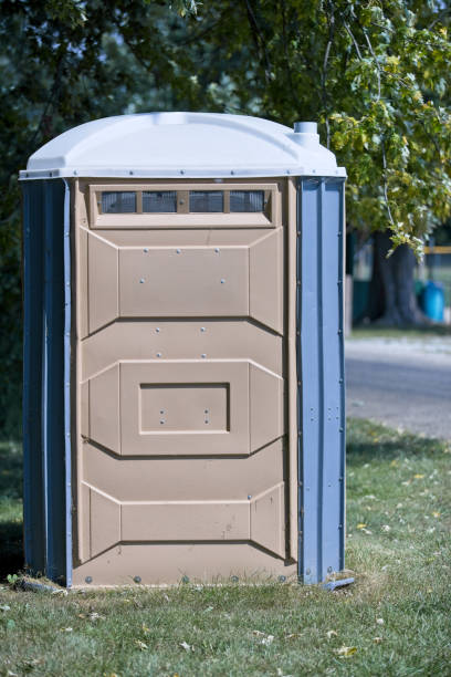Best Luxury portable toilet rental  in Burbank, IL